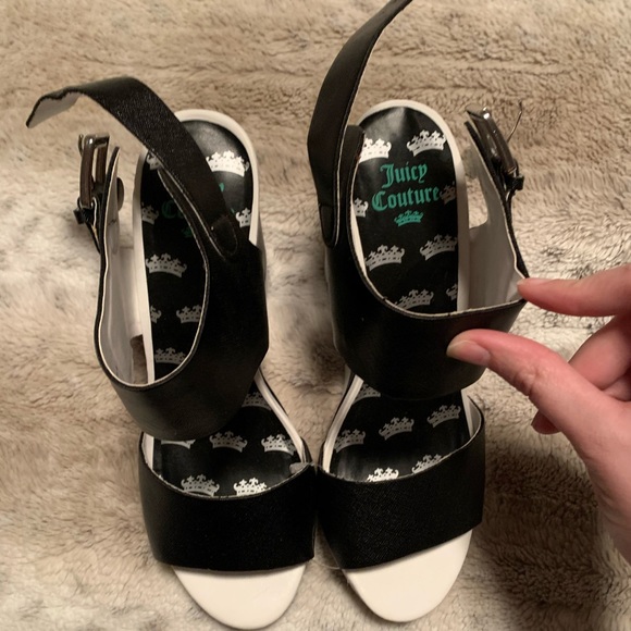 Juicy Couture Trish Wedges - Picture 2 of 6